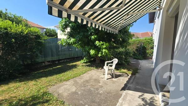 Maison à vendre  5 pièces - 107 m 2   PAU  - 64