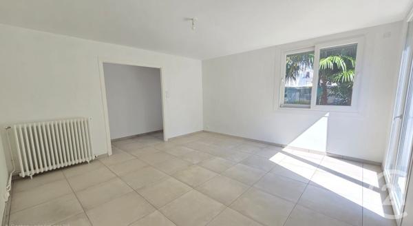 Maison à vendre  5 pièces - 107 m 2   PAU  - 64