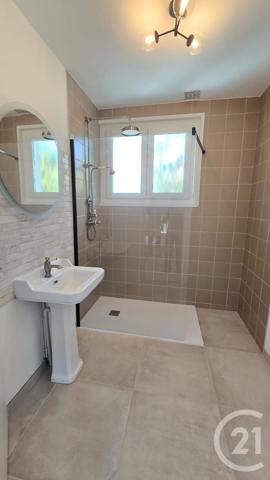 Maison à vendre  5 pièces - 107 m 2   PAU  - 64