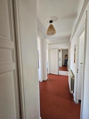 T2 - Grande terrasse coeur des 5 avenues