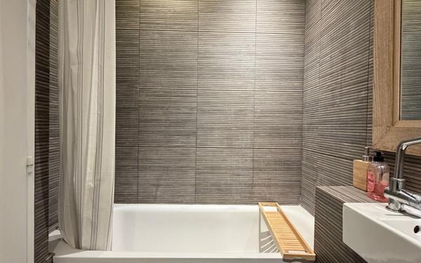 Appartement à louer    2 pièces • 37,25 m2 Paris 11