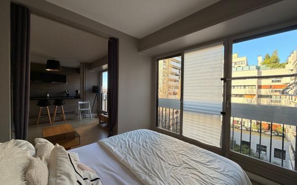 Appartement à louer    2 pièces • 37,25 m2 Paris 11