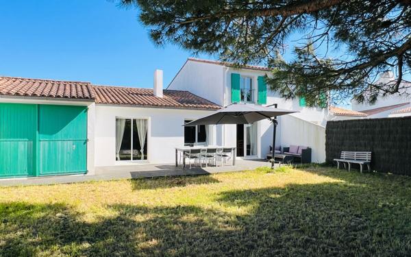 Maison à vendre    10 pièces •  Sainte-Marie-de-Ré