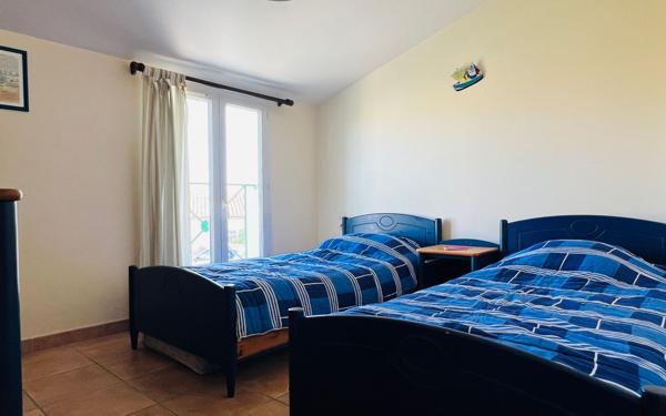 Maison à vendre    10 pièces •  Sainte-Marie-de-Ré