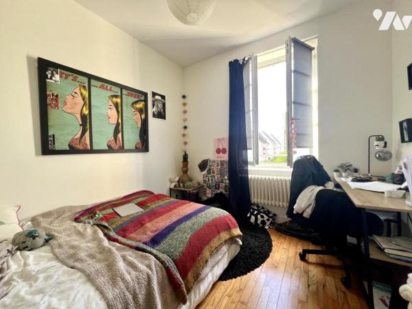 APPARTEMENT F3 TERRASSE VUE SUR LE PORT 