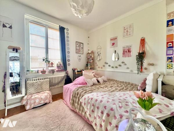 APPARTEMENT F3 TERRASSE VUE SUR LE PORT 