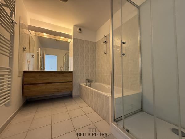 APPARTEMENT T4 MONTCALM