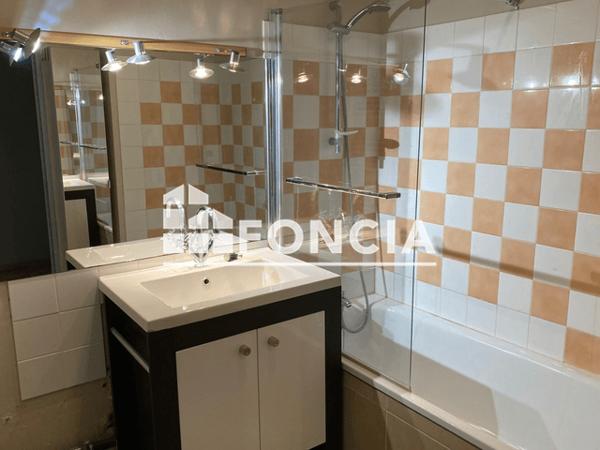 Location Appartement 3 pièces 62.75 m² - 72 AVENUE DE GENEVE Annecy 74000