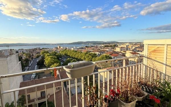 Appartement à vendre    2 pièces •  Sète