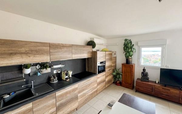 Appartement à vendre    2 pièces •  Sète