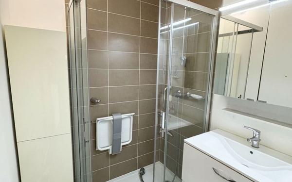 Appartement à vendre    2 pièces •  Sète