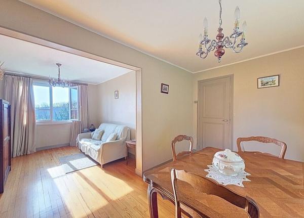 MAISON AVEC 1273 m² de terrain IDEALEMENT SITUEE