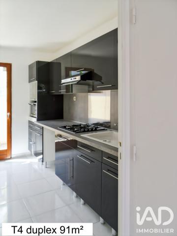 Immeuble à vendre 178 m² Nîmes