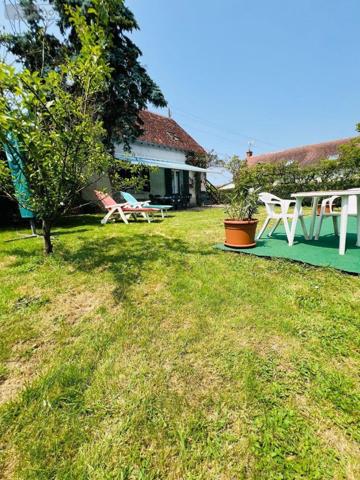 Maison de ville à vendre à Écueillé dans l'Indre (36240), ref : 016/424