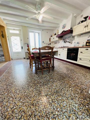 Maison de ville à vendre à Écueillé dans l'Indre (36240), ref : 016/424