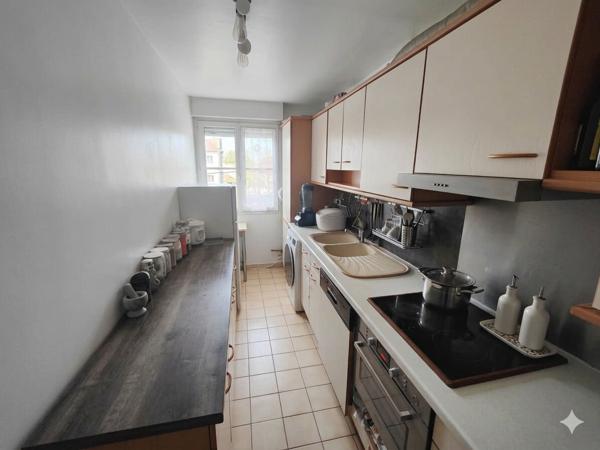 Appartement Bussy Saint Georges 3 pièce 64 m2 balcon parking
