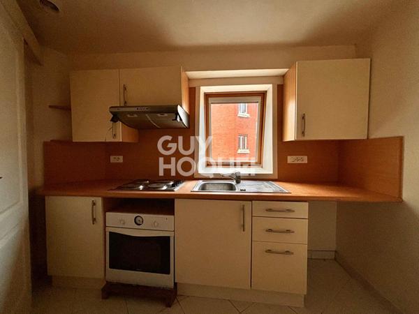 PORTE DE CLIGNANCOURT - 2/3 PIÈCES - 53,22 M²