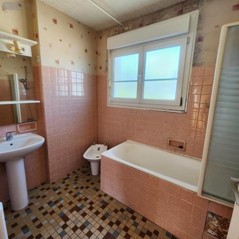 Maison à vendre à La-Ferté-Bernard dans la Sarthe (72400), ref : 72085-2202