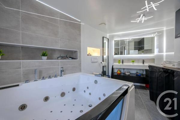 Maison à vendre  5 pièces - 92,14 m 2   RUMILLY  - 74