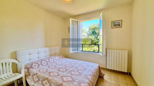 Vente                                                      Maison
                        
                     4 pièces                      126 m2                     à Saint-Aygulf