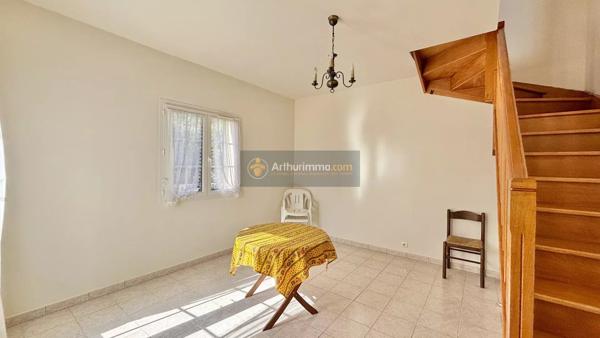 Vente                                                      Maison
                        
                     4 pièces                      126 m2                     à Saint-Aygulf
