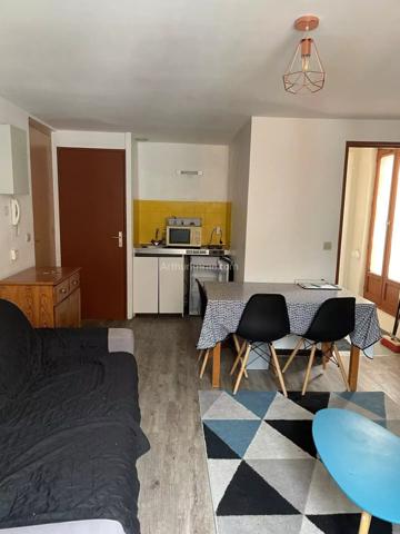 Location                                                      Studio
                        
                     1 pièces                      19 m2                     à Digne-les-Bains
