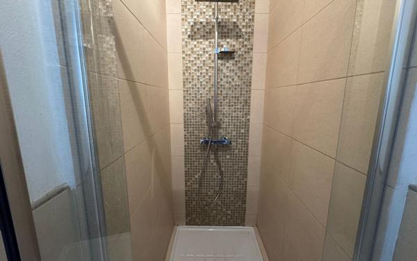Appartement à vendre    2 pièces • 36,66 m2 Bordeaux