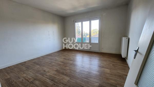 Immeuble 2 appartements et 2 garages 167 m2