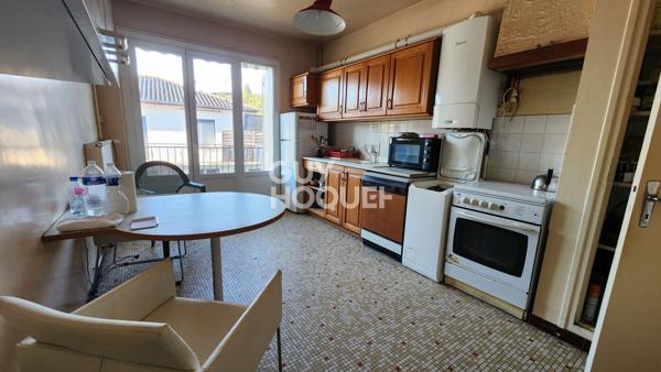 Immeuble 2 appartements et 2 garages 167 m2