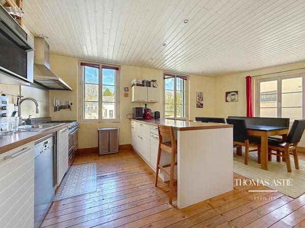 Maison 10 pièces - 340 m²