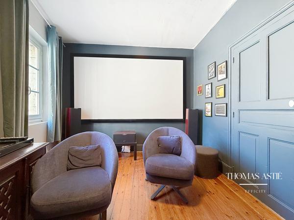 Maison 10 pièces - 340 m²