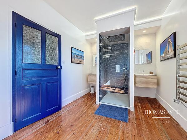 Maison 10 pièces - 340 m²
