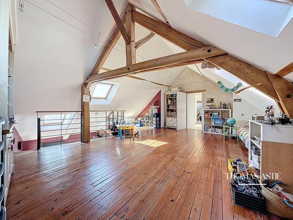 Maison 10 pièces - 340 m²