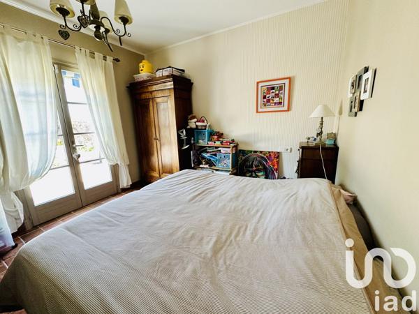 Demeure 7 pièces de 245 m² à Chartres (28000)