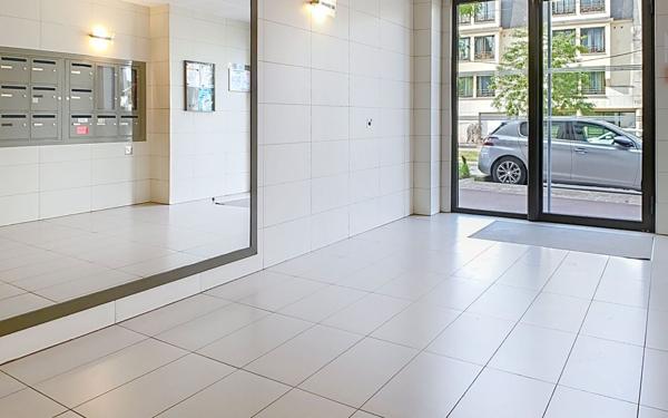 Appartement à vendre    2 pièces • 44 m2 Châtenay-Malabry