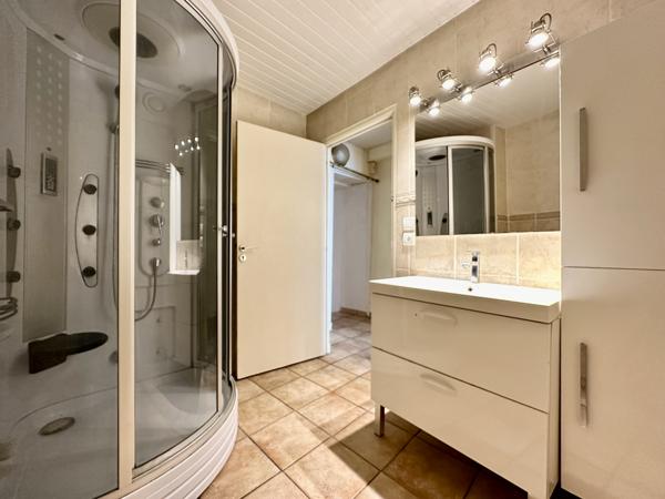 MAISON DE BOURG AVEC TERRASSE - COURNON D'AUVERGNE - Cournon d auvergne