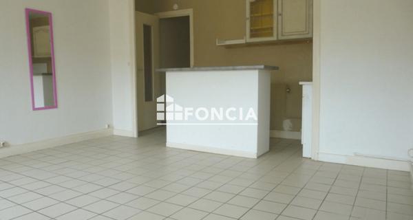 Location Studio 24.78 m² - Neuville-sur-saône 69250