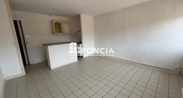 Location Studio 24.78 m² - Neuville-sur-saône 69250