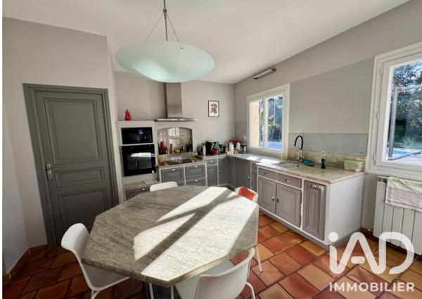 Maison à vendre 4 pièces 154 m² Nîmes
