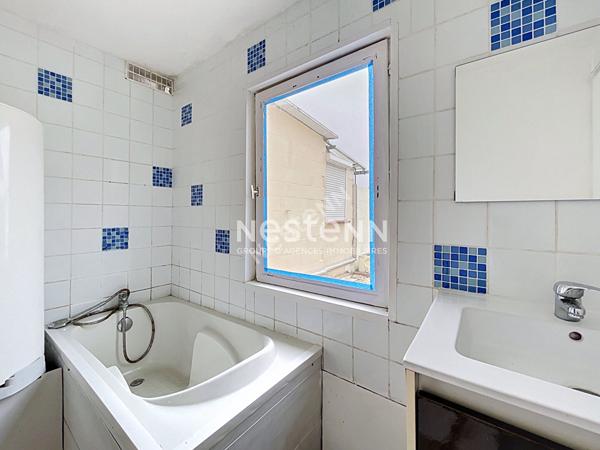 Immeuble de rapport - 3 T3 - Centre-ville de Somain - Idéal investisseur - jardin commun -