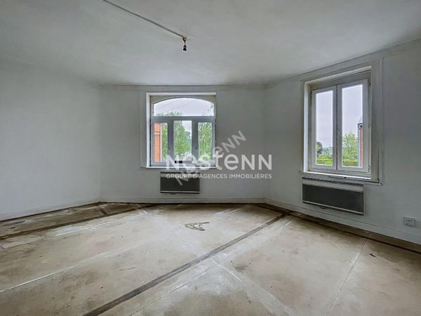 Immeuble de rapport - 3 T3 - Centre-ville de Somain - Idéal investisseur - jardin commun -