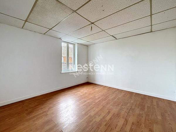 Immeuble de rapport - 3 T3 - Centre-ville de Somain - Idéal investisseur - jardin commun -
