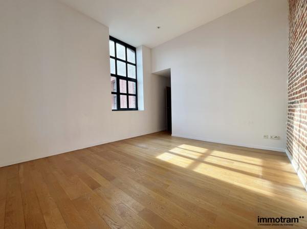 Vente Loft 74m2 - 2 chambre(s) - Roubaix, Jean Moulin • Réf. VA27480