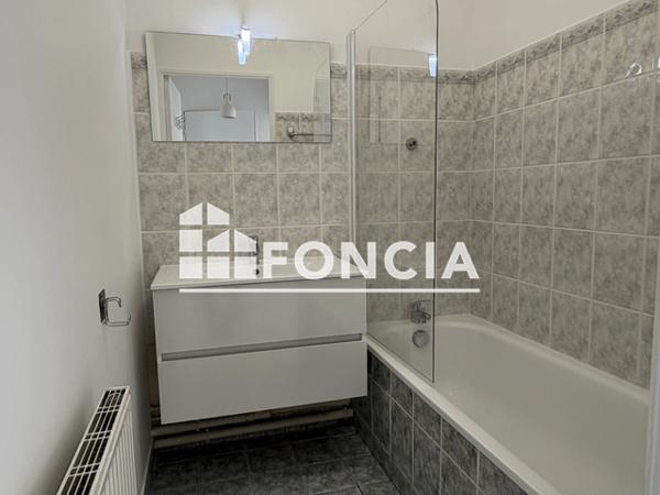 Location Appartement 3 pièces 56.01 m² - 38 RUE DE L'EPARGNE Chartres 28000