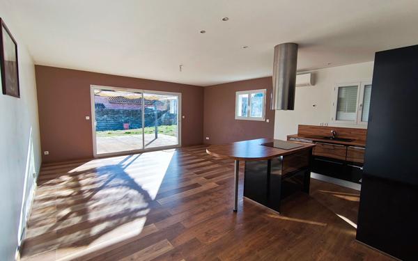 Maison à vendre    3 pièces • 89 m2 Goudargues