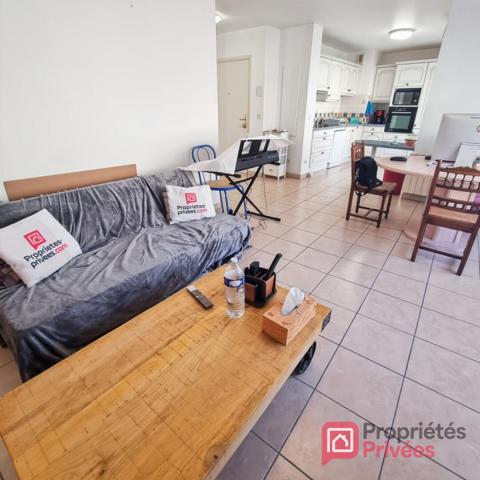 Villeurbanne (69100), Appartement 3 pièces de 61 m2, 2 chambres, Immeuble récent de standing, garage. Parfait état!