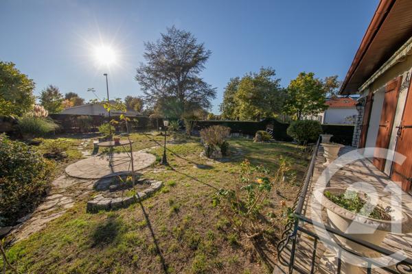 Maison à vendre  7 pièces - 175,88 m2 ST AUBIN DE MEDOC - 33