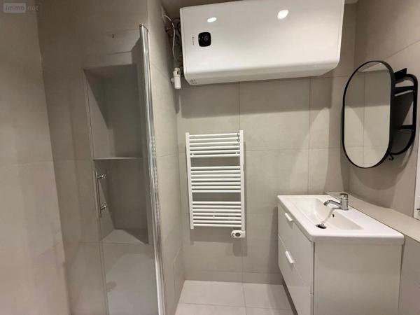 Location - Appartement Paris 18e Arrondissement 75018 25 m 2