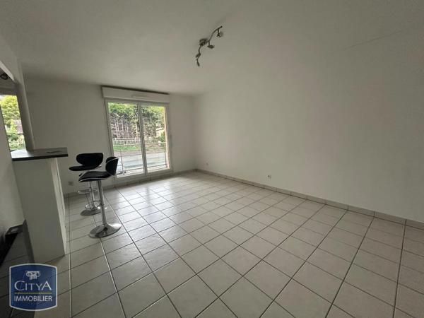 Appartement à louer 2 pièces 46.75m² Le Trait (76580)