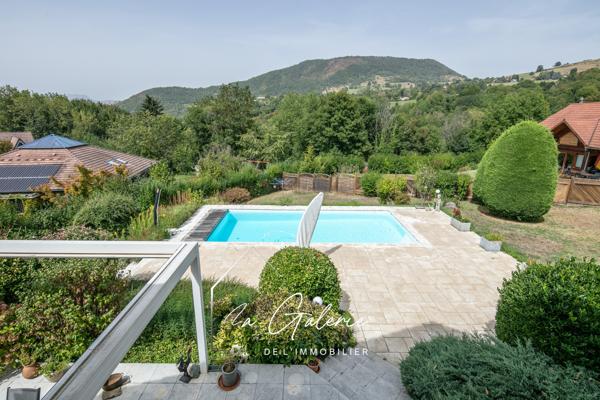 MAGNIFIQUE MAISON AVEC PISCINE ET VUE IMPRENABLE A SAINT MARTIN D’URIAGE